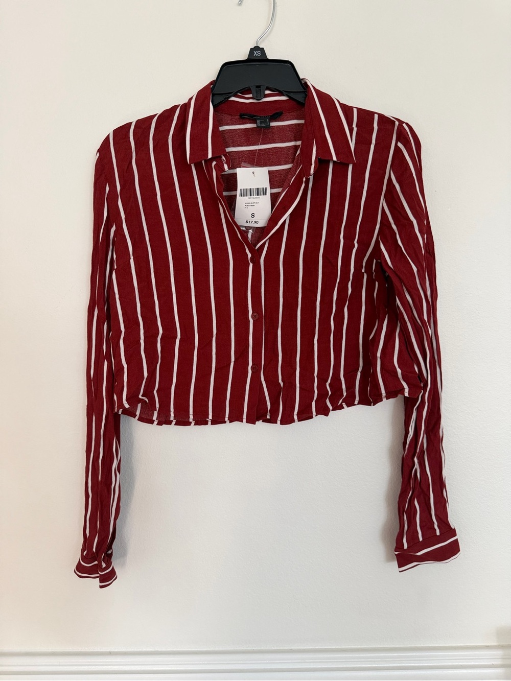 Forever 21 NWT (S) Striped Red Button-Front Cropped Shirt - Women